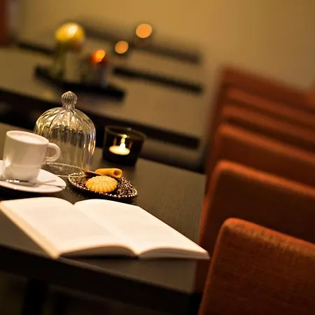 Allegra 3 Stern Superior